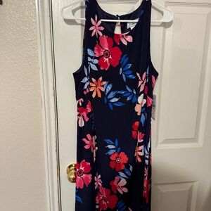 NWT Cute sleeveless floral dress